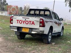 تويوتا هايلوكس